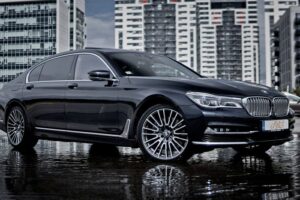 VIP ru AxGroup BMW 7 Series Long 700x466 1 300x200